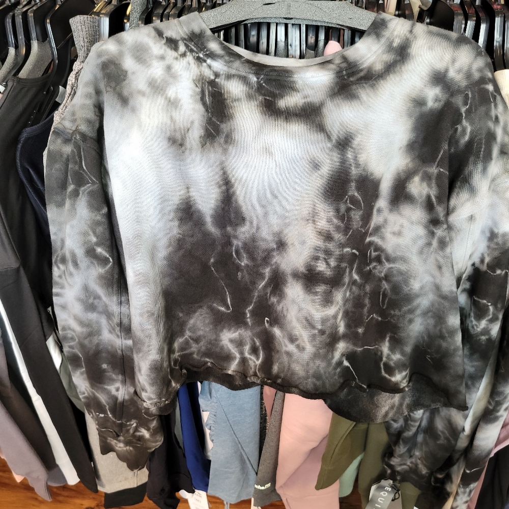 Active sweatshirt